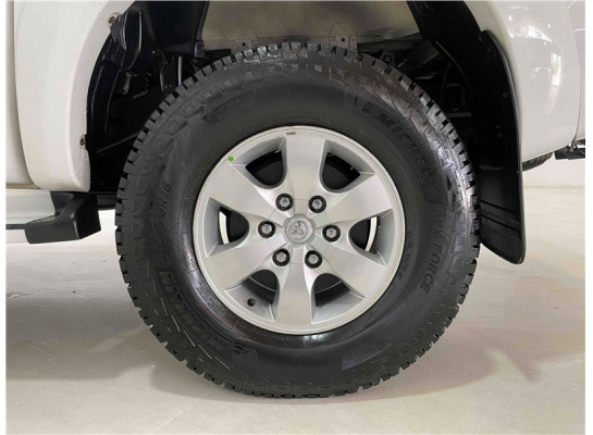 Toyota Hilux Cabine Dupla 3.0 SR 4X4 CD 16V TURBO INTERCOOLER DIESEL 4P AUTOMÁTICO 2015/2015