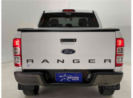 Ford Ranger 2.2 XLS 4X4 MT 2016/2017