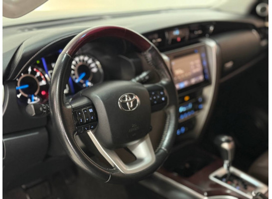 Toyota SW4 SRX AT DSL 2.8 2017/2017