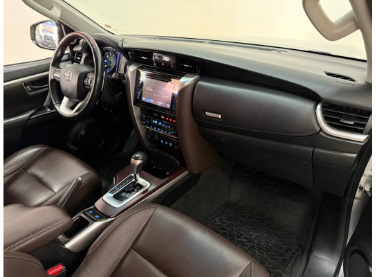 Toyota SW4 SRX AT DSL 2.8 2017/2017