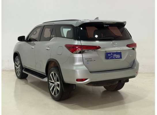 Toyota SW4 SRX AT DSL 2.8 2017/2017