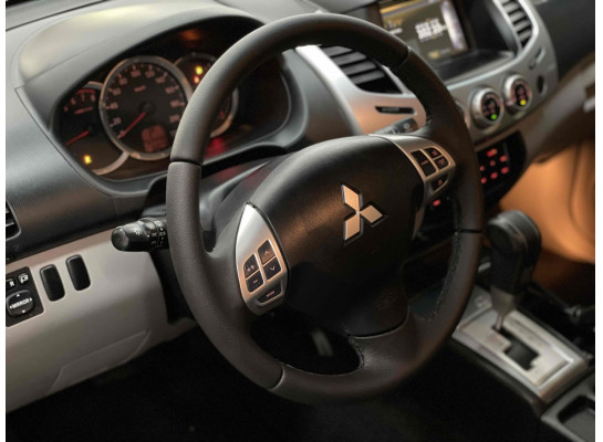 Mitsubishi L200 3.5 HPE 4X4 CD V6 24V FLEX 4P AUTOMATICO 2016/2017
