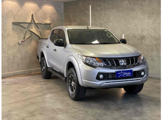 Mitsubishi L200 Triton 2.4 16V TURBO DIESEL SPORT GLS CD 4P 4X4 AUTOMÁTICO 2022/2023
