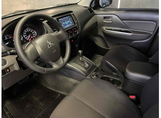 Mitsubishi L200 Triton 2.4 16V TURBO DIESEL SPORT GLS CD 4P 4X4 AUTOMÁTICO 2022/2023