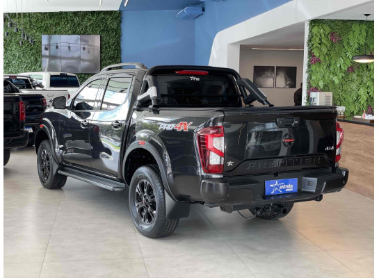 Nissan Frontier 2.3 16V TURBO DIESEL PRO4X CD 4X4 AUTOMÁTICO 2022/2023