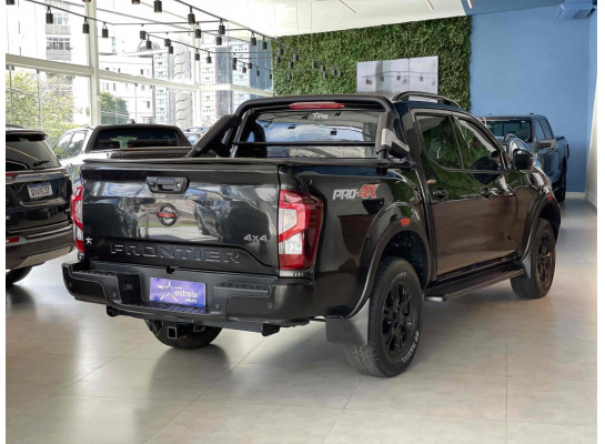 Nissan Frontier 2.3 16V TURBO DIESEL PRO4X CD 4X4 AUTOMÁTICO 2022/2023