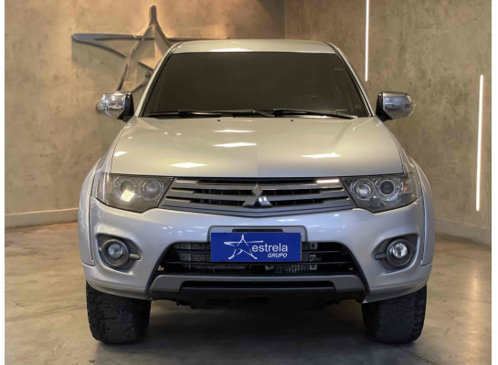 Mitsubishi L200 Triton HPE 3.2 CD TB Int.Diesel Aut 2014/2015