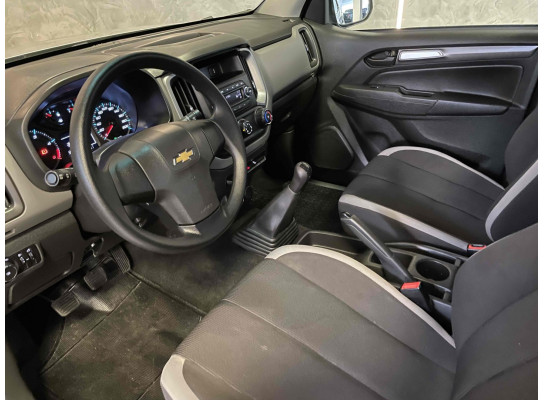Chevrolet S10 LS 2.8 16V TURBO DIESEL CD 4X4 MANUAL 2022/2022