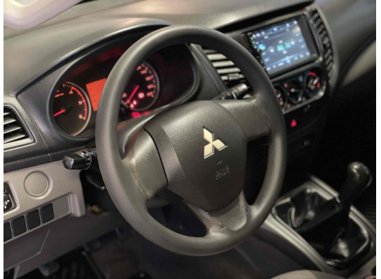 Mitsubishi L200 Triton GLX D 2021/2022