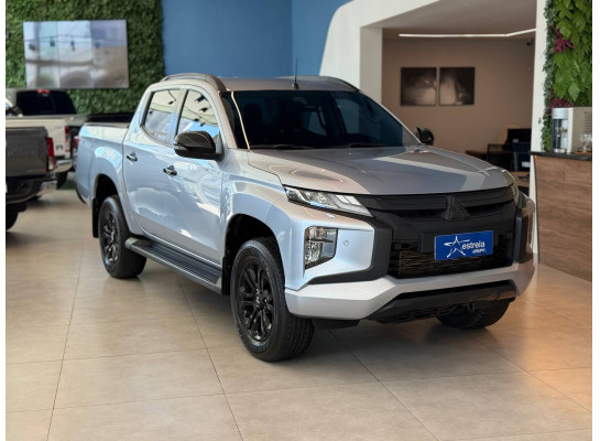 Mitsubishi L200 Triton 2.4 16V TURBO DIESEL SPORT HPE-S CD 4P 4X4 AUTOMÁTICO 2021/2022