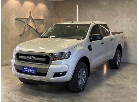 Ford Ranger 2.2 XLS 4X4 MT 2017/2018