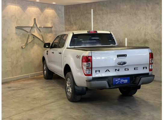 Ford Ranger 2.2 XLS 4X4 MT 2017/2018