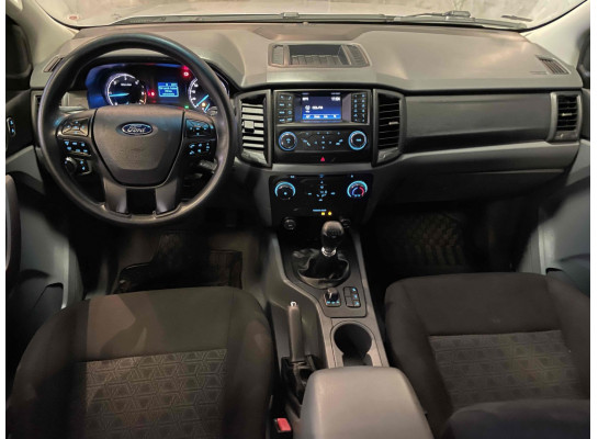 Ford Ranger 2.2 XLS 4X4 MT 2017/2018