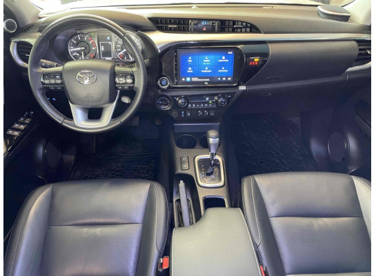 Toyota Hilux Cabine Dupla 2.8 D-4D TURBO DIESEL CD SRX PLUS 4X4 AUTOMÁTICO 2024/2024