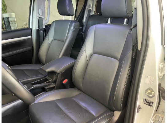 Toyota Hilux Cabine Dupla 2.8 D-4D TURBO DIESEL CD SRX PLUS 4X4 AUTOMÁTICO 2024/2024