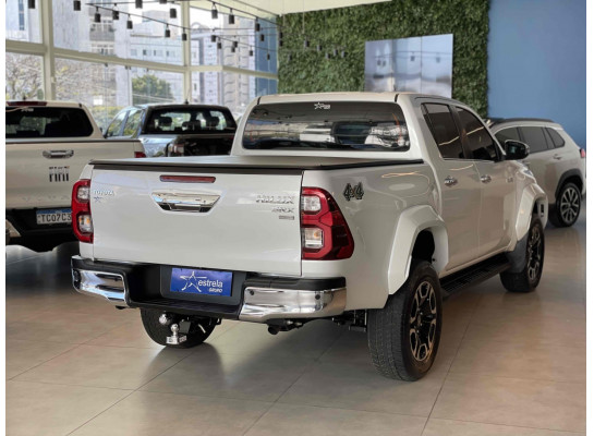 Toyota Hilux Cabine Dupla 2.8 D-4D TURBO DIESEL CD SRX PLUS 4X4 AUTOMÁTICO 2024/2024