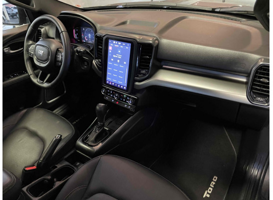 FIAT Toro 1.3 TURBO 270 FLEX VOLCANO AT6 2024/2025