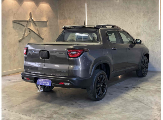 FIAT Toro 1.3 TURBO 270 FLEX VOLCANO AT6 2024/2025