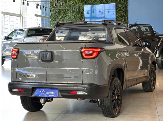 FIAT Toro 1.3 TURBO 270 FLEX VOLCANO AT6 2023/2024