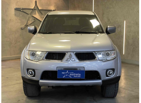 Mitsubishi L200 Triton HPE 3.2 CD TB Int.Diesel Aut 2013/2013