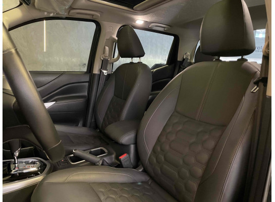 Nissan Frontier Platinum 4X4 2024/2025