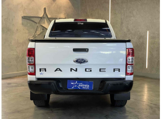 Ford Ranger XLS 2.2 Diesel 4X4 MT 2017/2018