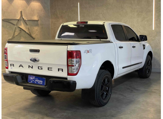 Ford Ranger XLS 2.2 Diesel 4X4 MT 2017/2018