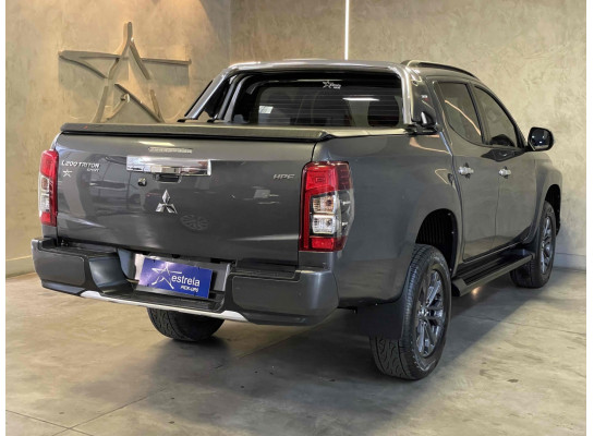 Mitsubishi L200 Triton 2.4 16V TURBO DIESEL SPORT HPE CD 4P 4X4 AUTOMÁTICO 2024/2025