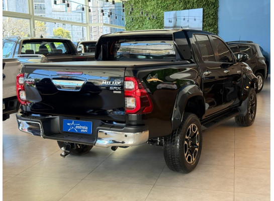Toyota Hilux Cabine Dupla 2.8 D-4D TURBO DIESEL CD SRX PLUS 4X4 AUTOMÁTICO 2023/2024