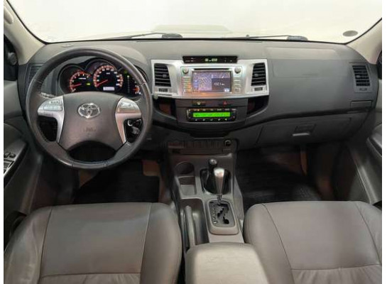 Toyota Hilux Cabine Dupla CD 3.0 4x4 SRV 2014/2014