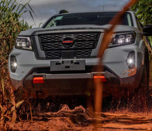 Se pudesse, Nissan já venderia Frontier híbrida; entenda